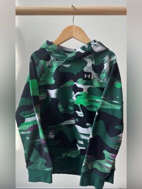 Under Armour Boy’s Green Black White Camo Pullover Hoodie SM